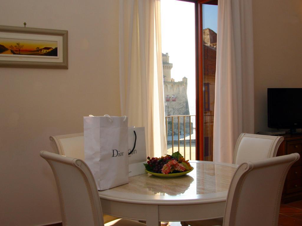 산타마리아디카스텔라바테 Palazzo Iaquinto 아파트 외부 사진